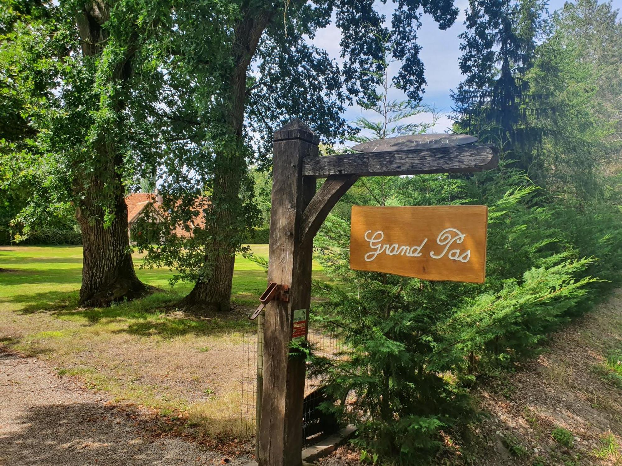 Domaine De Grand-Pas Villa Vernou-en-Sologne Exteriör bild